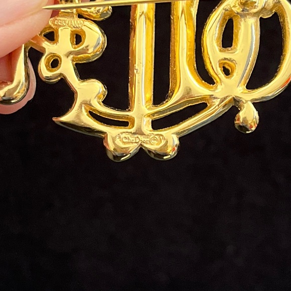 VINTAGE CHRISTIAN DIOR GOLD TONE AND RHINESTONE MONOGRAM BROOCH - Picture 7 of 7